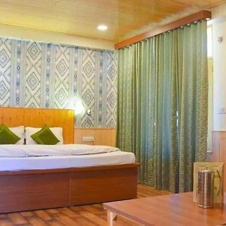Hotel Seraj International 마날리 외부 사진