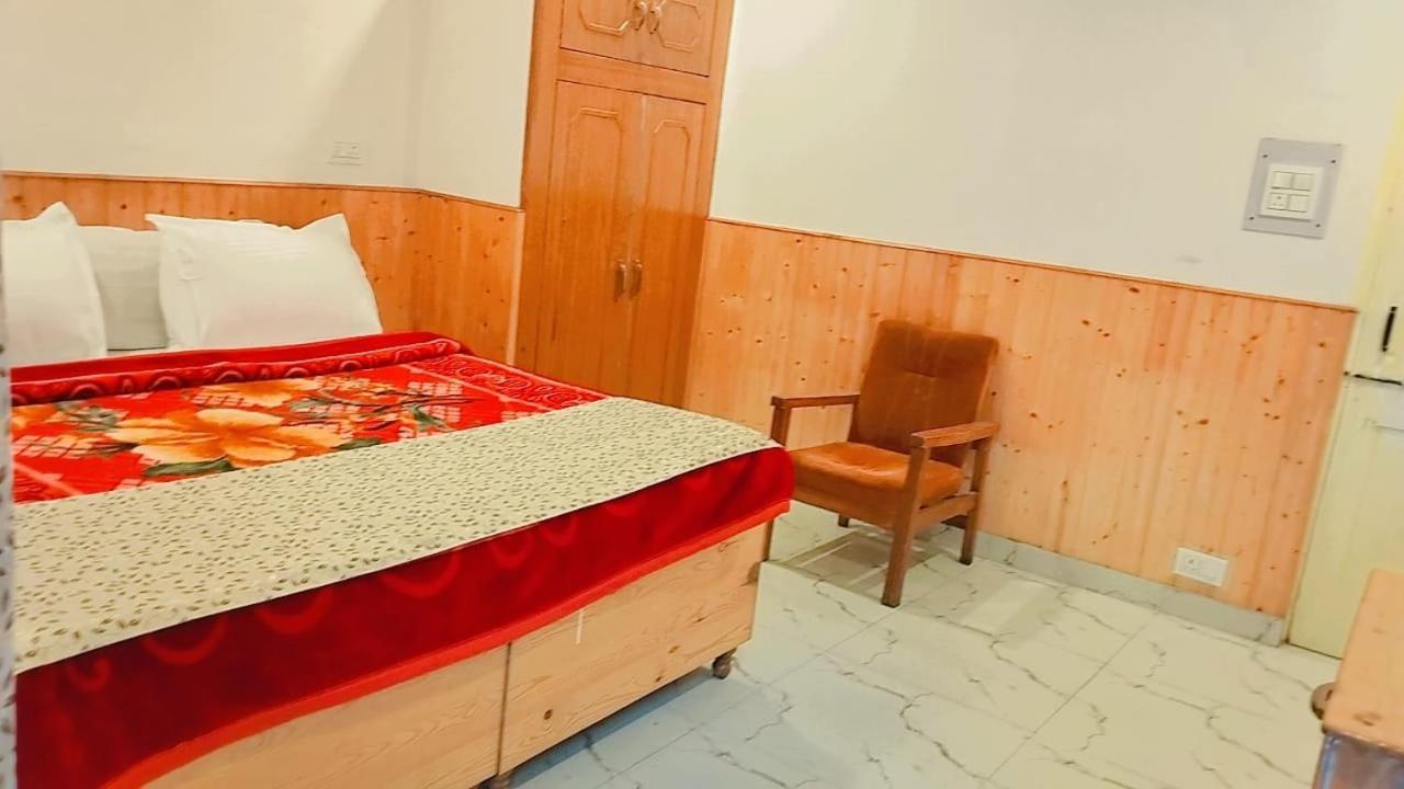 Hotel Seraj International 마날리 외부 사진