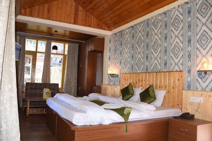 Hotel Seraj International 마날리 외부 사진
